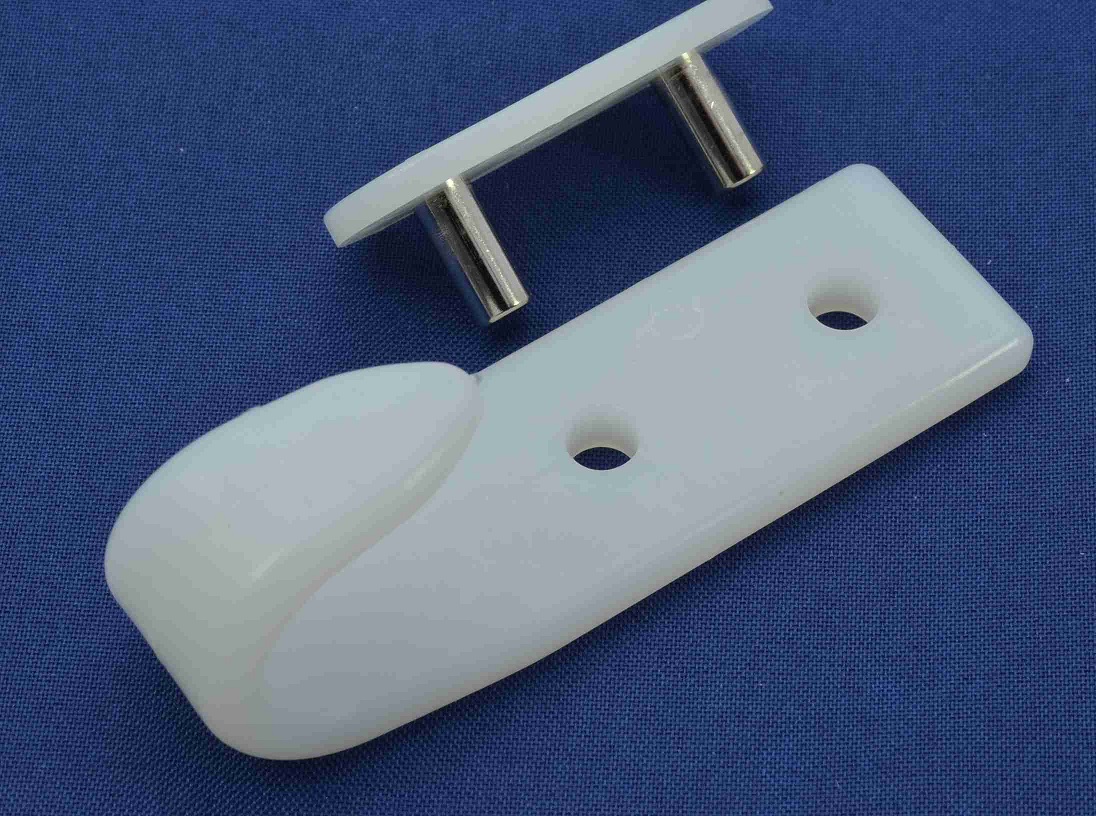 Háček napínáku plachty s podložkou BONANZA